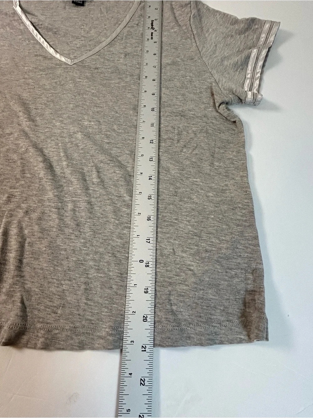 Jones New York Heather Gray V-Neck Pajama Set